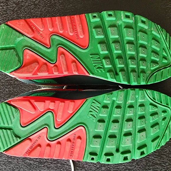 Nike Air Max Nordic "Ugly Sweater" Size: 6Y